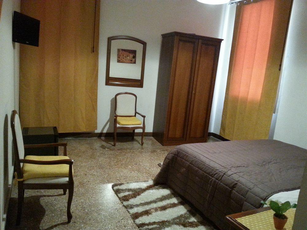 Ca' Contarini 3026 Hotel Venezia Esterno foto